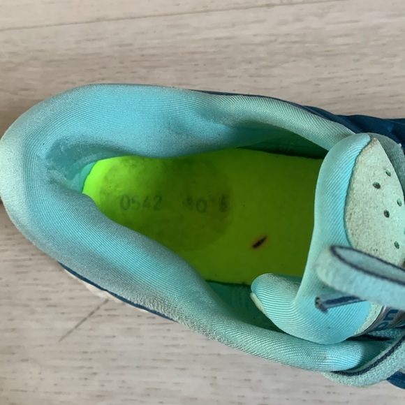 Women's Saucony Hurricane 22‎ Running Sneakers - Picture 8 of 10